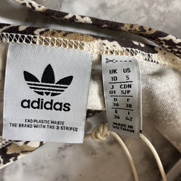 NWT Adidas Snakeskin Sports Bra Size S - Picture 6 of 8